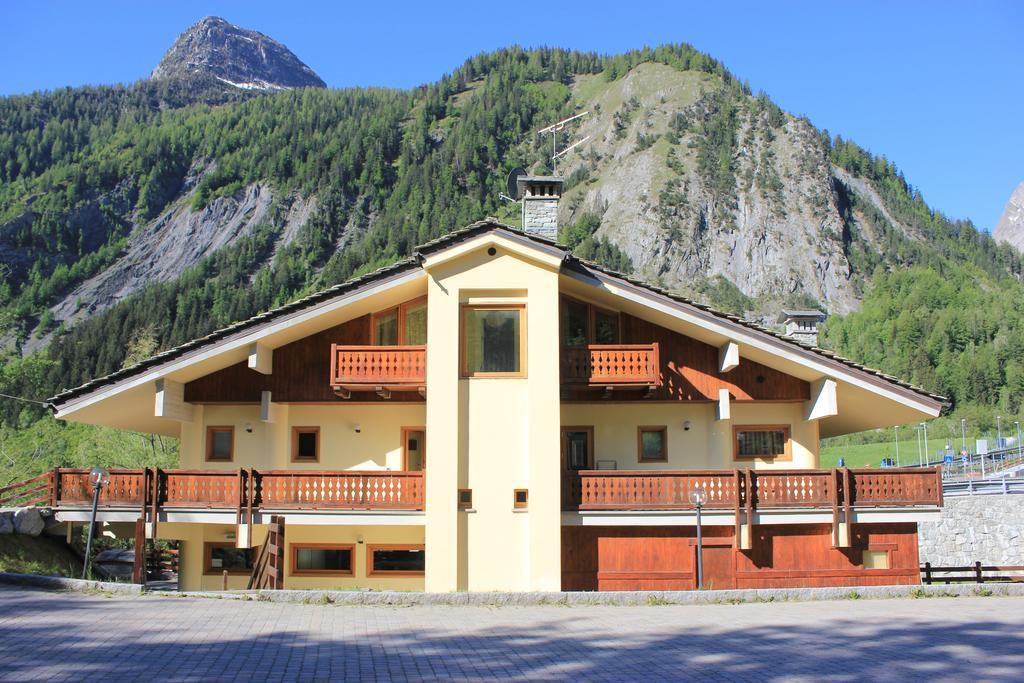 Shatush Hotel Courmayeur Exterior foto